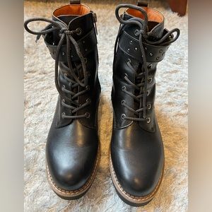 Pikolinos Vicar Combat Boot, Black Leather, Size 8